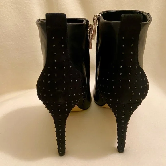 ✨EUC Ann Taylor Lisa Genuine Leather with Suede Studded Booties - Picture 3 of 6
